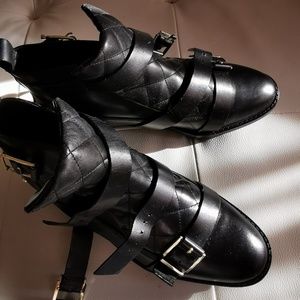 New with tag Zara quilt leather boots 37